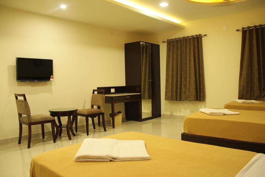 Hotel M.P Temples Inn Kumbakonam Værelse billede