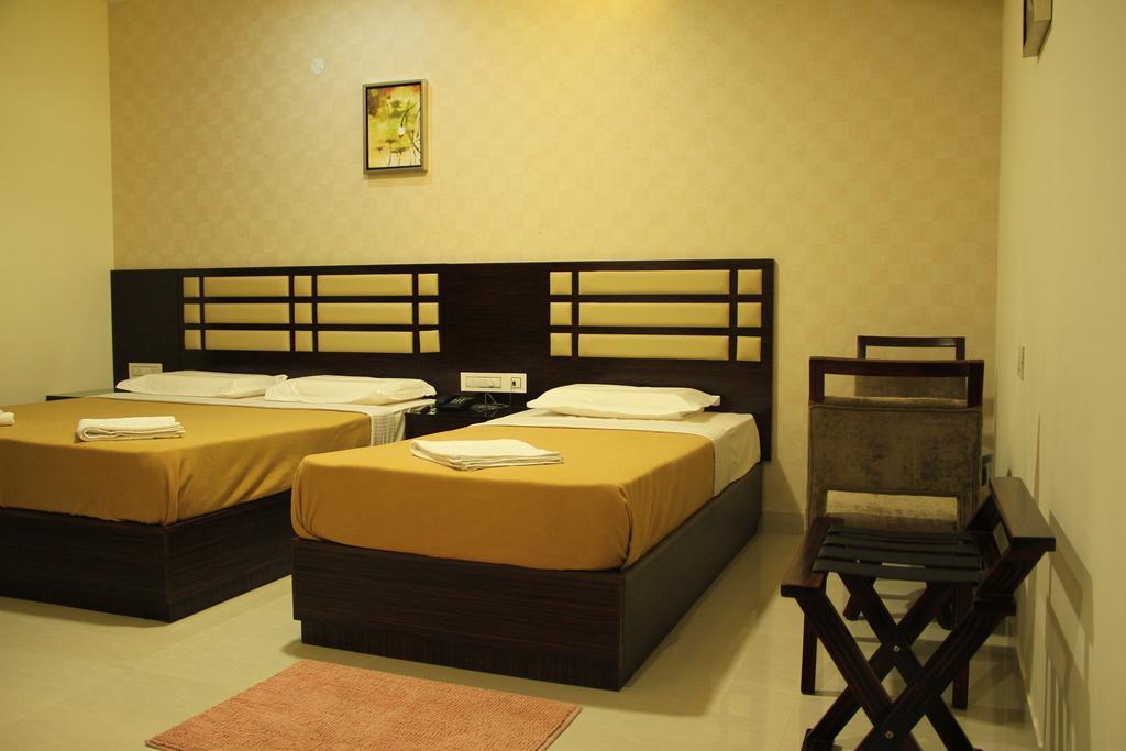 Hotel M.P Temples Inn Kumbakonam Værelse billede