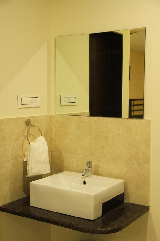 Hotel M.P Temples Inn Kumbakonam Værelse billede