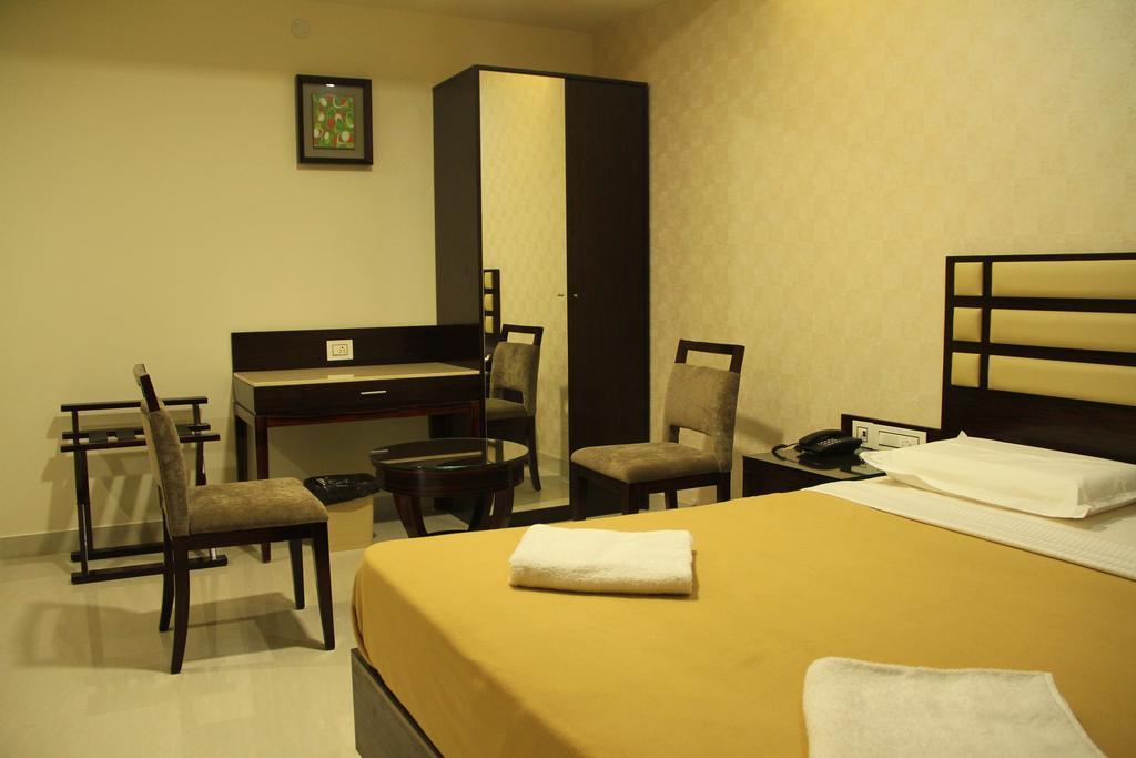 Hotel M.P Temples Inn Kumbakonam Værelse billede