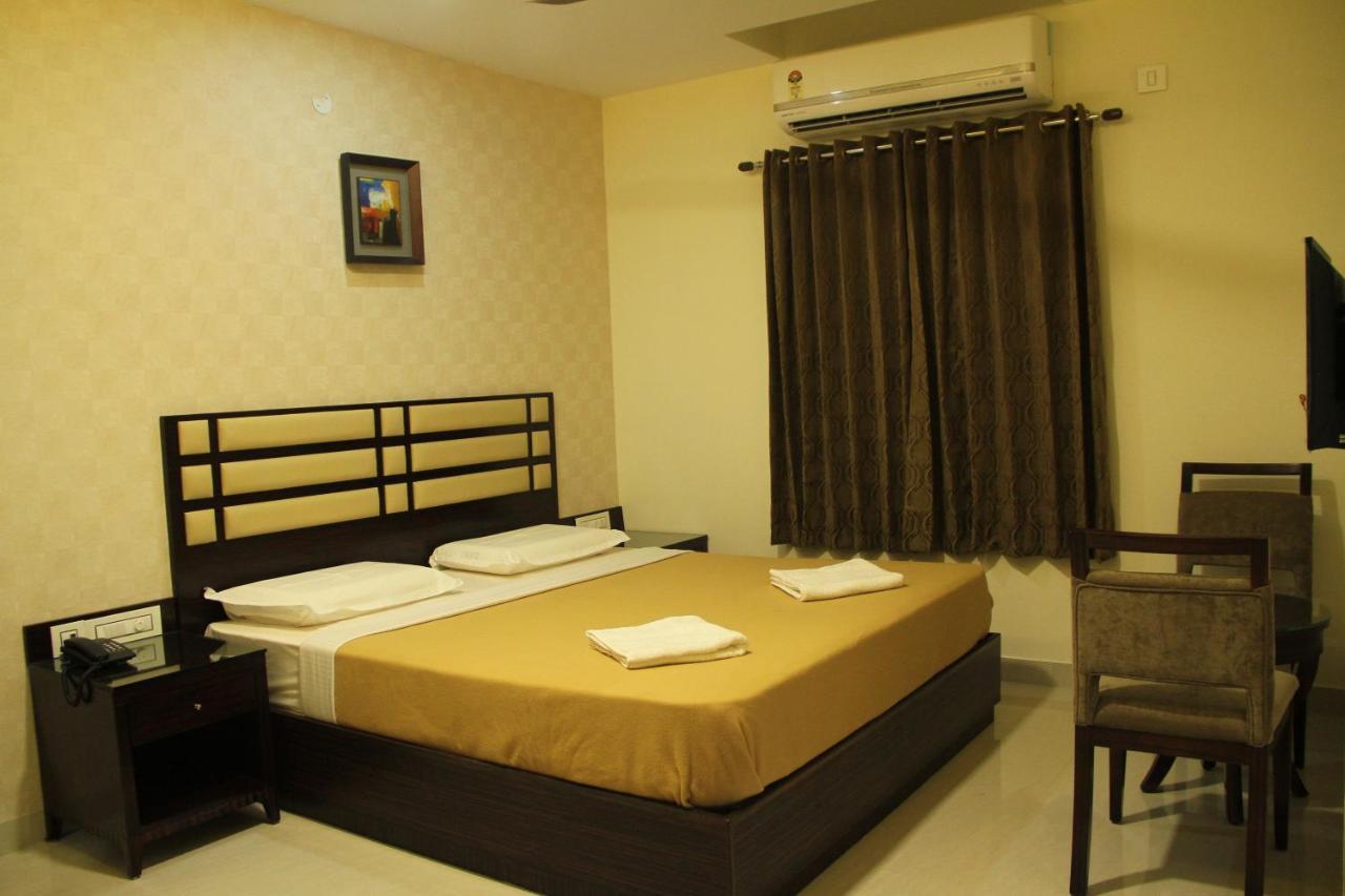 Hotel M.P Temples Inn Kumbakonam Eksteriør billede